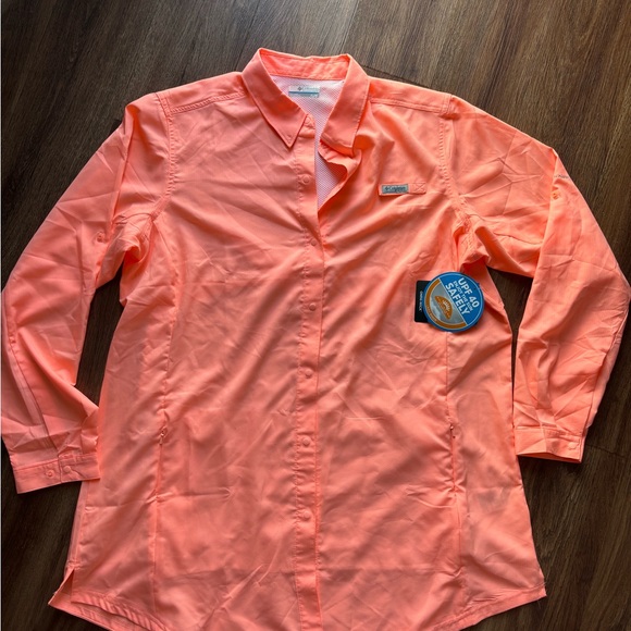 Columbia Tops - Columbia PFG activewear shirt. SPF